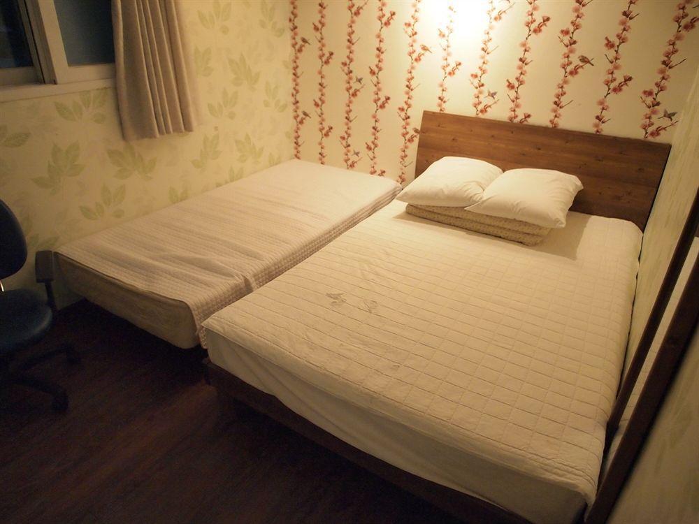 Shinchon Guest House โซล ภายนอก รูปภาพ